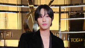 サンローラン　ヒョソプ　香港